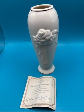 Lenox Rose Blossom Bud Vase